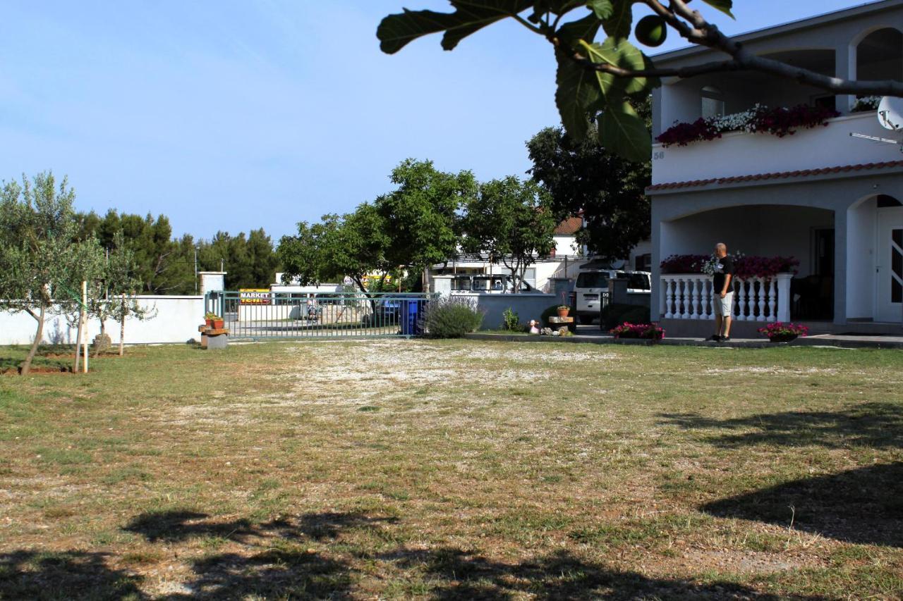 Apartments With A Parking Space Seline, Paklenica - 6603 Starigrad Paklenica Eksteriør billede